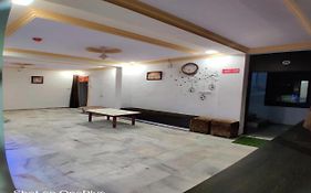 Hotel Sarovar Inn Ahmedabad